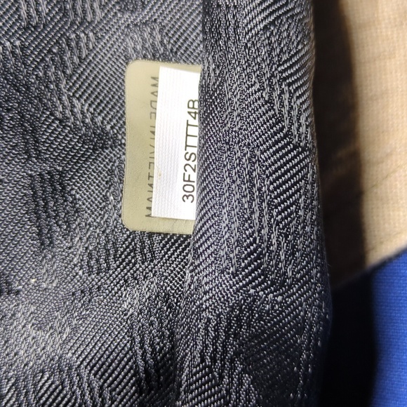 Michael Kors Jet Set Monogram Leather Tote NOW ONLY $75 - Picture 11 of 14